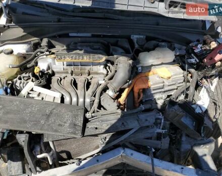 Білий Хендай Ioniq, об'ємом двигуна 1.58 л та пробігом 253 тис. км за 1700 $, фото 10 на Automoto.ua