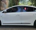 Хендай Ioniq 2017 в Кривом Роге на Automoto.ua Белый Хендай Ioniq, объемом двигателя 0 л и пробегом 69 тыс. км за 15900 $, фото 4 на Automoto.ua