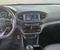 Белый Хендай Ioniq, объемом двигателя 0 л и пробегом 148 тыс. км за 12950 $, фото 5 на Automoto.ua