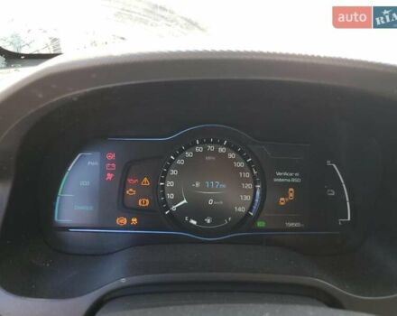 Білий Хендай Ioniq, об'ємом двигуна 1.58 л та пробігом 253 тис. км за 1700 $, фото 8 на Automoto.ua