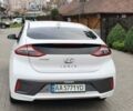 Белый Хендай Ioniq, объемом двигателя 0 л и пробегом 142 тыс. км за 13300 $, фото 2 на Automoto.ua