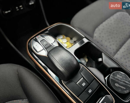 Белый Хендай Ioniq, объемом двигателя 0 л и пробегом 118 тыс. км за 10750 $, фото 14 на Automoto.ua