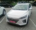Белый Хендай Ioniq, объемом двигателя 0 л и пробегом 130 тыс. км за 13000 $, фото 1 на Automoto.ua