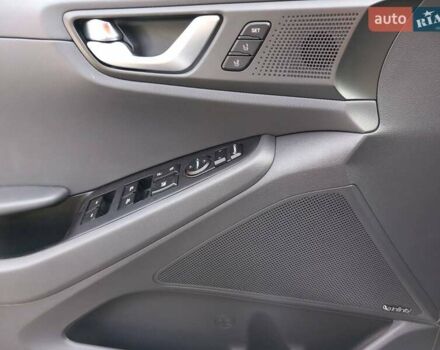 Білий Хендай Ioniq, об'ємом двигуна 0 л та пробігом 105 тис. км за 13700 $, фото 22 на Automoto.ua