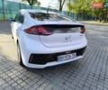 Хендай Ioniq 2017 в Одессе на Automoto.ua Белый Хендай Ioniq, объемом двигателя 1.6 л и пробегом 92 тыс. км за 12888 $, фото 43 на Automoto.ua