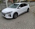 Білий Хендай Ioniq, об'ємом двигуна 0 л та пробігом 141 тис. км за 12000 $, фото 1 на Automoto.ua
