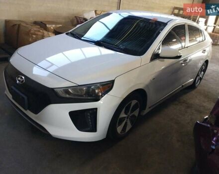 Білий Хендай Ioniq, об'ємом двигуна 0 л та пробігом 200 тис. км за 11500 $, фото 20 на Automoto.ua