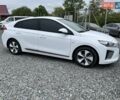 Білий Хендай Ioniq, об'ємом двигуна 0 л та пробігом 96 тис. км за 12599 $, фото 7 на Automoto.ua