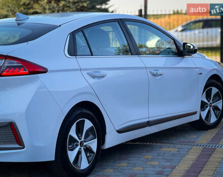 Білий Хендай Ioniq, об'ємом двигуна 0 л та пробігом 165 тис. км за 11900 $, фото 42 на Automoto.ua
