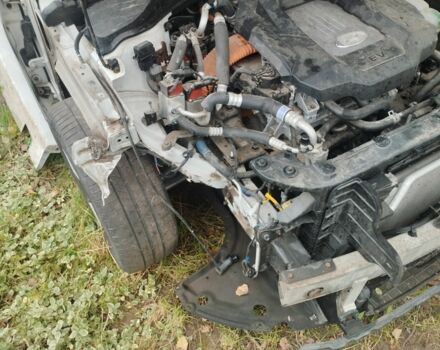 Белый Хендай Ioniq, объемом двигателя 0 л и пробегом 120 тыс. км за 9000 $, фото 6 на Automoto.ua