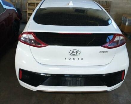 Білий Хендай Ioniq, об'ємом двигуна 0 л та пробігом 200 тис. км за 11500 $, фото 10 на Automoto.ua