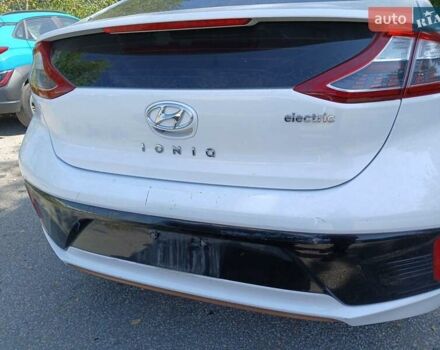 Білий Хендай Ioniq, об'ємом двигуна 0 л та пробігом 200 тис. км за 11500 $, фото 19 на Automoto.ua