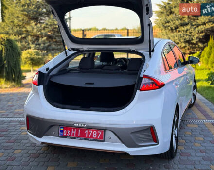 Білий Хендай Ioniq, об'ємом двигуна 0 л та пробігом 165 тис. км за 11900 $, фото 48 на Automoto.ua