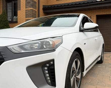 Белый Хендай Ioniq, объемом двигателя 1.58 л и пробегом 164 тыс. км за 14300 $, фото 15 на Automoto.ua