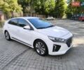 Хендай Ioniq 2017 в Одессе на Automoto.ua Белый Хендай Ioniq, объемом двигателя 1.6 л и пробегом 92 тыс. км за 12888 $, фото 17 на Automoto.ua