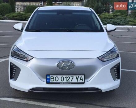 Белый Хендай Ioniq, объемом двигателя 0 л и пробегом 94 тыс. км за 18999 $, фото 32 на Automoto.ua