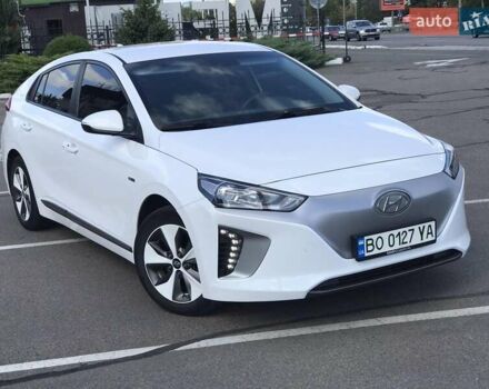 Белый Хендай Ioniq, объемом двигателя 0 л и пробегом 94 тыс. км за 18999 $, фото 30 на Automoto.ua