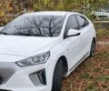 Белый Хендай Ioniq, объемом двигателя 0 л и пробегом 142 тыс. км за 13300 $, фото 7 на Automoto.ua