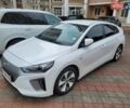 Білий Хендай Ioniq, об'ємом двигуна 0 л та пробігом 71 тис. км за 12200 $, фото 9 на Automoto.ua