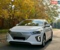 Белый Хендай Ioniq, объемом двигателя 0 л и пробегом 121 тыс. км за 16500 $, фото 1 на Automoto.ua