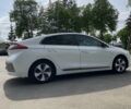 Белый Хендай Ioniq, объемом двигателя 0 л и пробегом 102 тыс. км за 13000 $, фото 24 на Automoto.ua