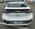 Белый Хендай Ioniq, объемом двигателя 0 л и пробегом 165 тыс. км за 12000 $, фото 8 на Automoto.ua