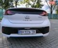 Хендай Ioniq 2017 в Одессе на Automoto.ua Белый Хендай Ioniq, объемом двигателя 1.6 л и пробегом 92 тыс. км за 12888 $, фото 44 на Automoto.ua