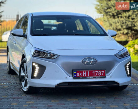 Білий Хендай Ioniq, об'ємом двигуна 0 л та пробігом 165 тис. км за 11900 $, фото 12 на Automoto.ua