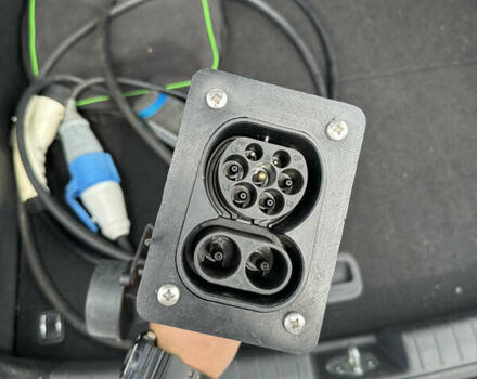 Белый Хендай Ioniq, объемом двигателя 0 л и пробегом 165 тыс. км за 12000 $, фото 20 на Automoto.ua