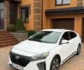 Белый Хендай Ioniq, объемом двигателя 1.58 л и пробегом 164 тыс. км за 12400 $, фото 1 на Automoto.ua