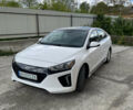 Белый Хендай Ioniq, объемом двигателя 0 л и пробегом 223 тыс. км за 10700 $, фото 1 на Automoto.ua