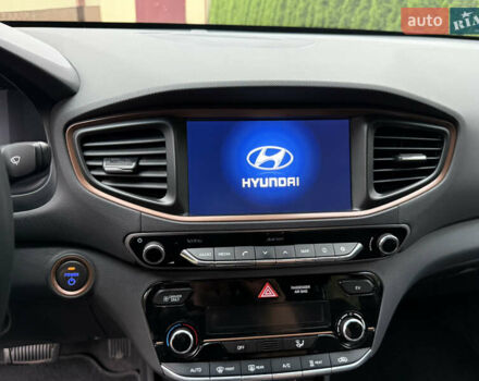 Білий Хендай Ioniq, об'ємом двигуна 0 л та пробігом 117 тис. км за 11900 $, фото 23 на Automoto.ua