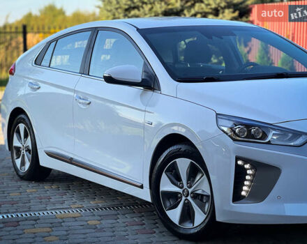 Білий Хендай Ioniq, об'ємом двигуна 0 л та пробігом 165 тис. км за 11900 $, фото 16 на Automoto.ua