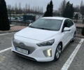 Белый Хендай Ioniq, объемом двигателя 0 л и пробегом 135 тыс. км за 11999 $, фото 1 на Automoto.ua