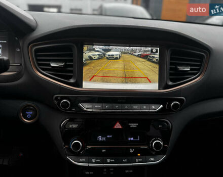 Белый Хендай Ioniq, объемом двигателя 0 л и пробегом 118 тыс. км за 10750 $, фото 16 на Automoto.ua