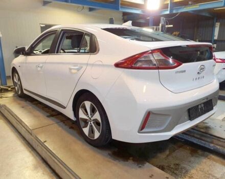 Білий Хендай Ioniq, об'ємом двигуна 0 л та пробігом 132 тис. км за 12300 $, фото 3 на Automoto.ua