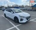 Белый Хендай Ioniq, объемом двигателя 0 л и пробегом 190 тыс. км за 11200 $, фото 1 на Automoto.ua