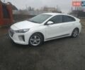 Белый Хендай Ioniq, объемом двигателя 0 л и пробегом 206 тыс. км за 11111 $, фото 1 на Automoto.ua
