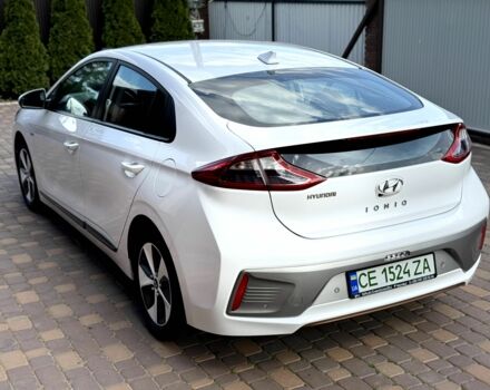 Білий Хендай Ioniq, об'ємом двигуна 0 л та пробігом 80 тис. км за 12800 $, фото 5 на Automoto.ua