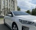 Белый Хендай Ioniq, объемом двигателя 0 л и пробегом 102 тыс. км за 13000 $, фото 3 на Automoto.ua