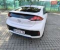 Хендай Ioniq 2017 в Одессе на Automoto.ua Белый Хендай Ioniq, объемом двигателя 1.6 л и пробегом 92 тыс. км за 12888 $, фото 45 на Automoto.ua