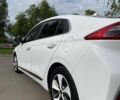 Белый Хендай Ioniq, объемом двигателя 0 л и пробегом 102 тыс. км за 13000 $, фото 12 на Automoto.ua