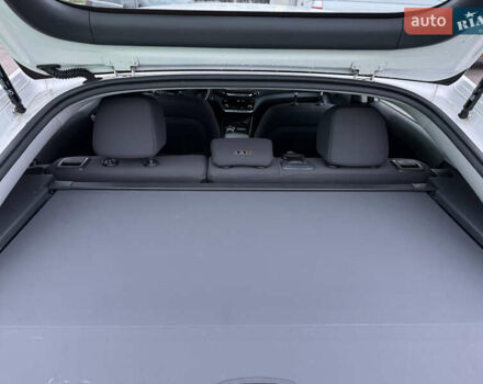 Білий Хендай Ioniq, об'ємом двигуна 0 л та пробігом 102 тис. км за 12200 $, фото 18 на Automoto.ua