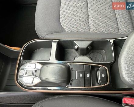 Білий Хендай Ioniq, об'ємом двигуна 0 л та пробігом 96 тис. км за 12599 $, фото 13 на Automoto.ua