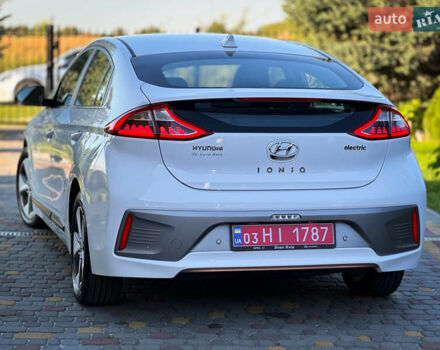 Білий Хендай Ioniq, об'ємом двигуна 0 л та пробігом 165 тис. км за 11900 $, фото 25 на Automoto.ua