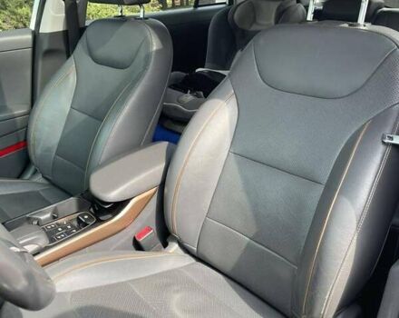 Белый Хендай Ioniq, объемом двигателя 0 л и пробегом 102 тыс. км за 13000 $, фото 17 на Automoto.ua