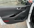 Білий Хендай Ioniq, об'ємом двигуна 0 л та пробігом 96 тис. км за 12599 $, фото 9 на Automoto.ua