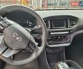 Білий Хендай Ioniq, об'ємом двигуна 0 л та пробігом 71 тис. км за 12200 $, фото 5 на Automoto.ua