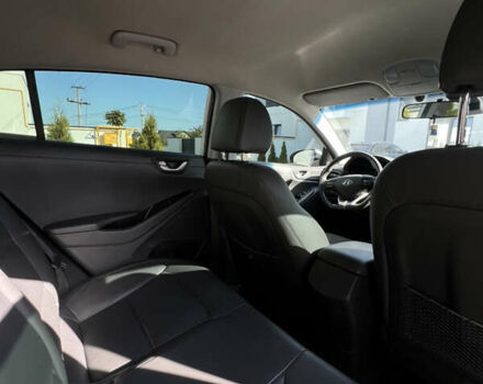 Белый Хендай Ioniq, объемом двигателя 0 л и пробегом 150 тыс. км за 11900 $, фото 13 на Automoto.ua