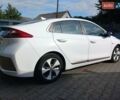 Білий Хендай Ioniq, об'ємом двигуна 0 л та пробігом 105 тис. км за 13700 $, фото 4 на Automoto.ua